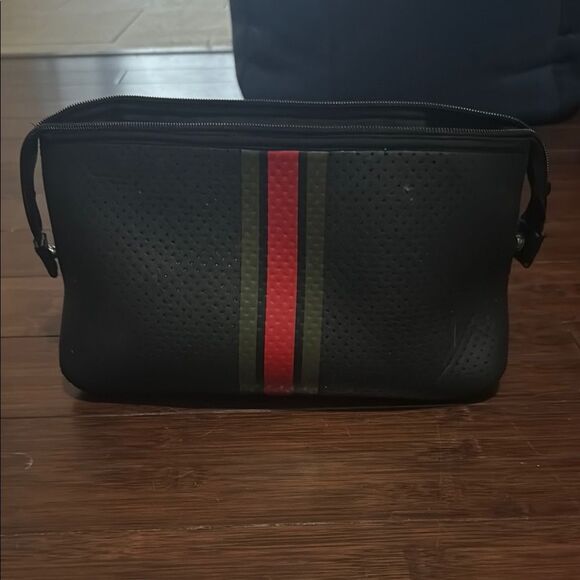 Black Coated Neoprene Travel Case - Large Cosmetic Case - Washable - Zipper - Picture 3 of 6